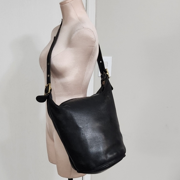 Vintage Coach Duffle Leather Bag - Picture 12 of 14